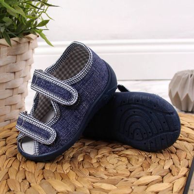 12. Boys' slippers and sandals, navy blue Nazo