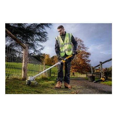 9. 18VDCMST561N DEWALT Cordless Trimmer