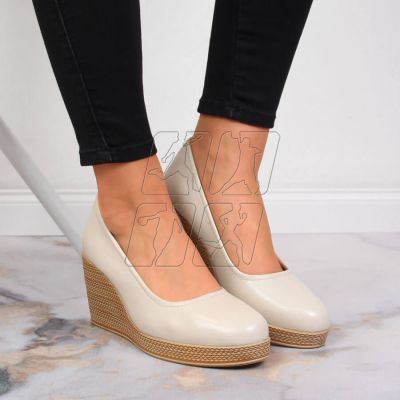 6. Pumps on the wedge Filippo W PAW339C beige