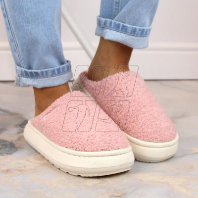 9. Home slippers Big Star W INT1911A pink