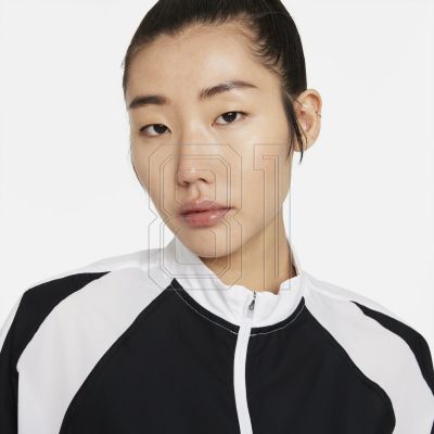 12. Nike Retro Sweatshirt W DD5995-100