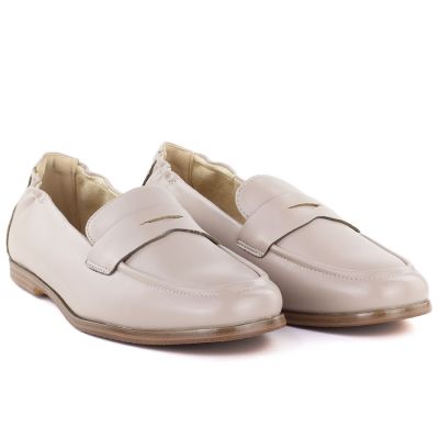 4. Women's beige leather moccasins Vinceza 18121
