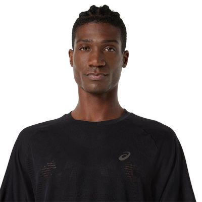 4. Asics METARUN Short Sleeve Top
