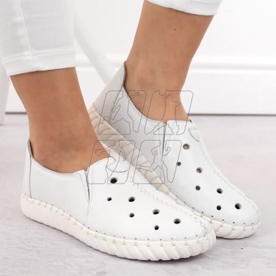 4. Artiker W HBH66A white openwork leather shoes