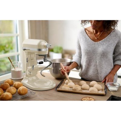 16. KitchenAid 5KSM60SPXEAC 375W Stand Mixer Cream