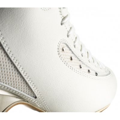 2. Edea Ice Fly PFIFW0 Figure Shoes