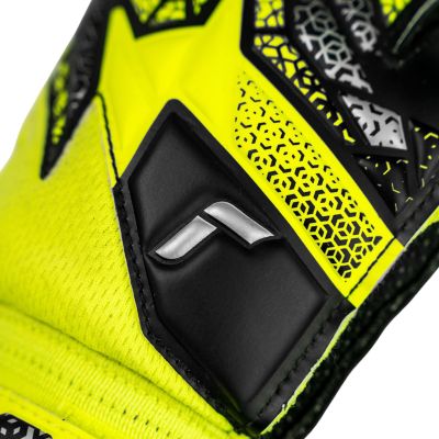 14. Reusch Attrakt Silver Jr 5572215 2025 Goalkeeper Gloves