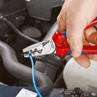 4. Knipex 0.5-16 mm2 ferrule connector pliers