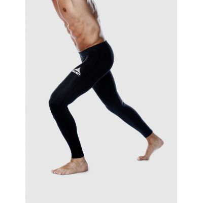 3. Select U T26-01554 black thermal trousers
