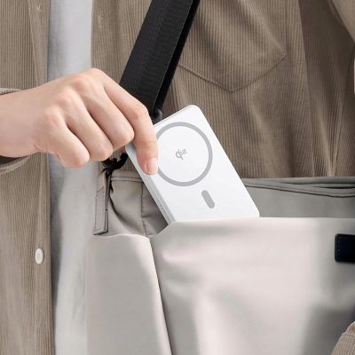 4. Baseus Airpow II 10000mAh Qi2 Power Bank with MagSafe 22.5W with Baseus Simple Series USB-C Cable - USB-C 20V/3A (30cm) - White