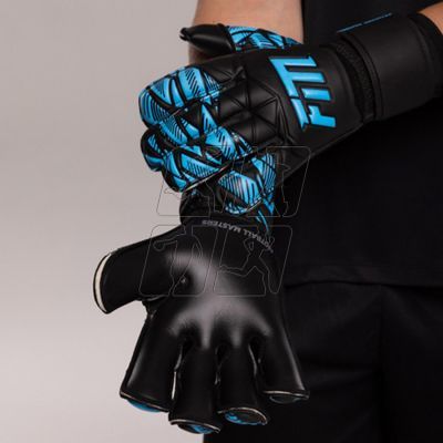 2. FM Invictus X S953299 Goalkeeping Gloves