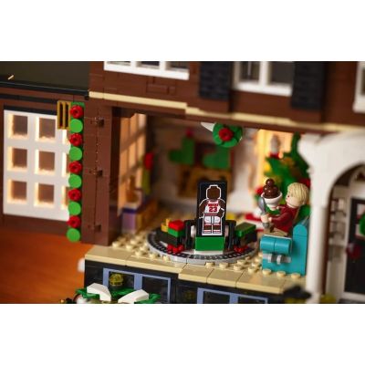 54. LEGO Ideas 21330 Home Alone