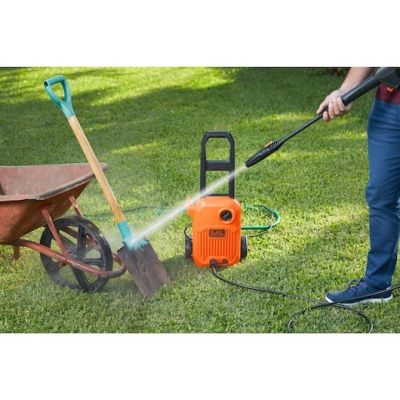 9. Black & Decker BEPW1650-QS Compact Pressure Washer Electric 330 l/h Orange