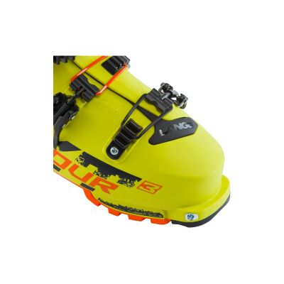 4. Lange XT3 TOUR SPORT ski boots