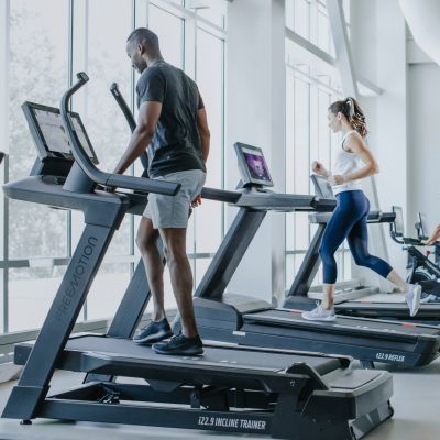 6. Freemotion Incline Trainer i22.9 FMTK74819K2 Electric Treadmill