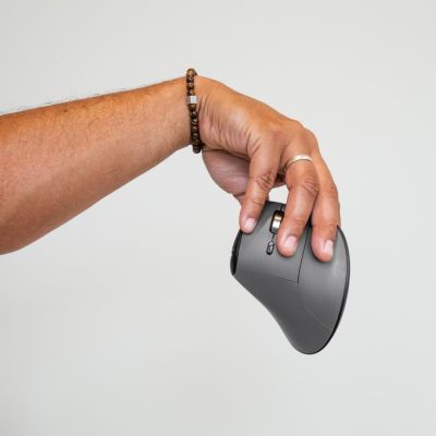 11. BakkerElkhuizen FastForward Pro mouse Office Right Side RF Wireless + Bluetooth + USB Type-C Optical 5000 DPI