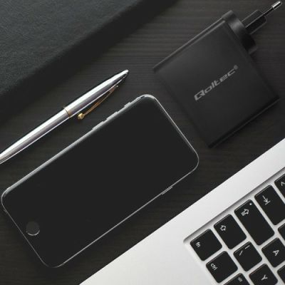 3. Qoltec GaN POWER PRO wall charger
