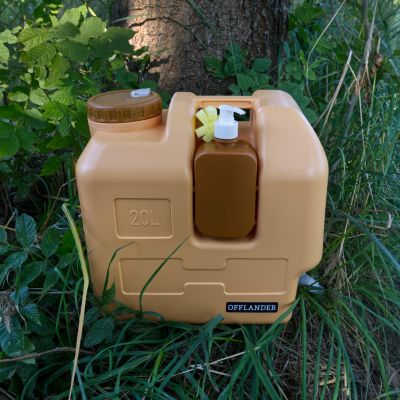 10. OFFLANDER WATER TANK WITH TAP 20L