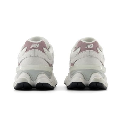 5. New Balance U9060EEJ sports shoes