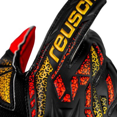 12. Reusch Attrakt Silver Jr 5572215 7075 Goalkeeper Gloves