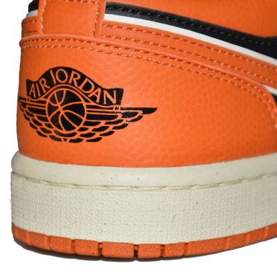 8. Women's Air Jordan 1 Low Se Sport Spice/Black-Coconut Milk - DV1299-800