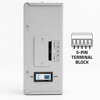 5. Qoltec Automatic Voltage Stabilizer AVR 3000VA | 1800W | Compact | Toroidal Transformer