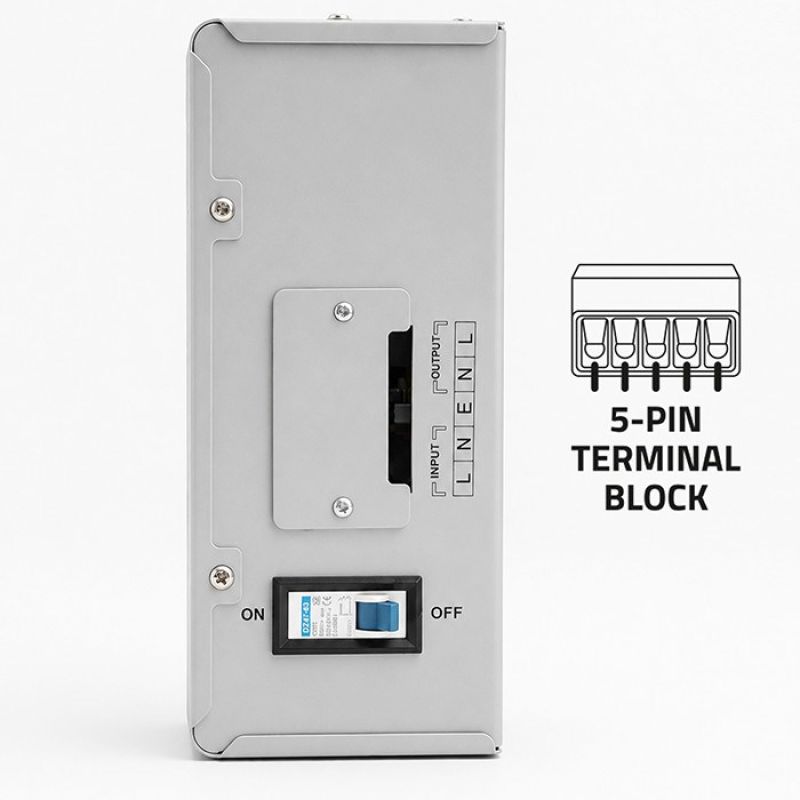 5. Qoltec Automatic Voltage Stabilizer AVR 3000VA | 1800W | Compact | Toroidal Transformer
