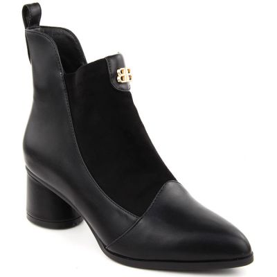 8. D&A S.Barski Premium Collection W OLI232A Black Heeled Ankle Boots