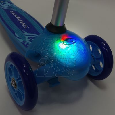 13. Globber 410-102 3-wheel scooter HS-TNK-000008174