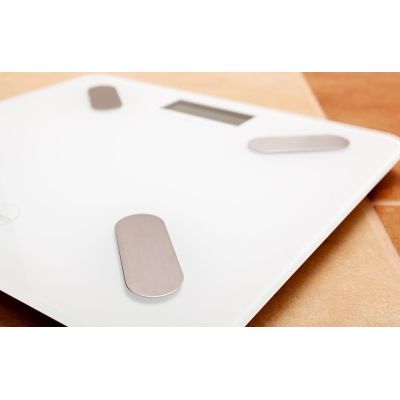 3. ELDOM SMART PERSONAL SCALE TWO 550B ULLIE MEASURING FAT, MUSCLE, BMI, BODY WATER, DEDICATED APP.