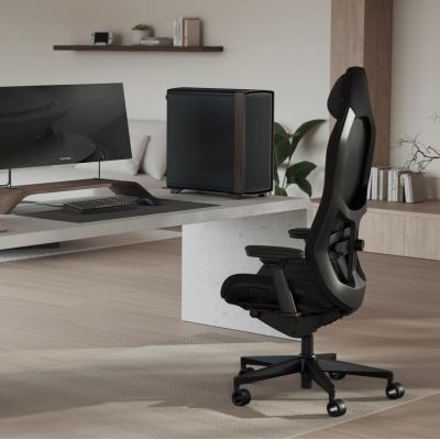 7. Fractal Design Summit Black Solid Midi Tower Black