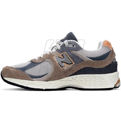 2. New Balance W M2002REJ shoes