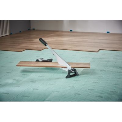 21. Wolfcraft LC 600 laminated panel cutter