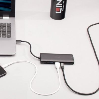 6. Lindy 43358 Docking Station Wired USB 3.2 Gen 1 (3.1 Gen 1) Type-C Black