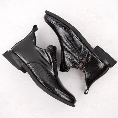 15. Women’s black crocodile-effect patent leather ankle boots with decorative detail, Filippo DBT6425