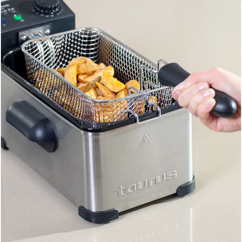 5. Taurus Air Fryer 973967000 (2000W; 3l)