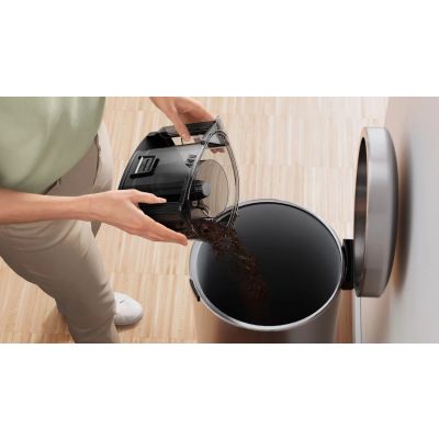6. Bosch ProPower BGS21POW2 Bagless Vacuum Cleaner Black