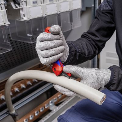 Knipex 16 50 145 SB no category