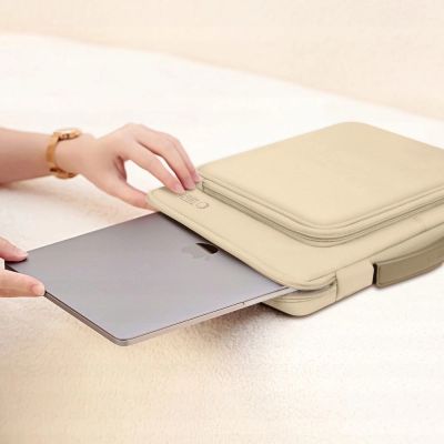 8. Tech-Protect Basic Bag for 15-16" laptop - beige