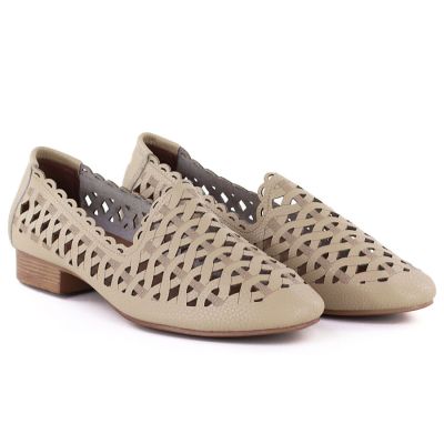 4. Women's leather openwork shoes, beige, Jezzi OL50-1