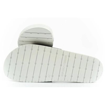 27. Emporio Armani M XVPS04D 850 flip-flops