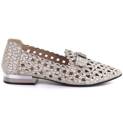 2. Women's leather openwork taupe shoes Vinceza 99205