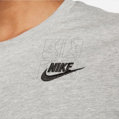 3. Nike Sportswear T-shirt W DX7902 063