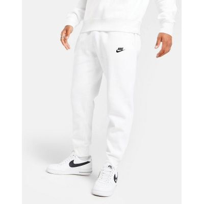 2. Sportswear Club Fleece