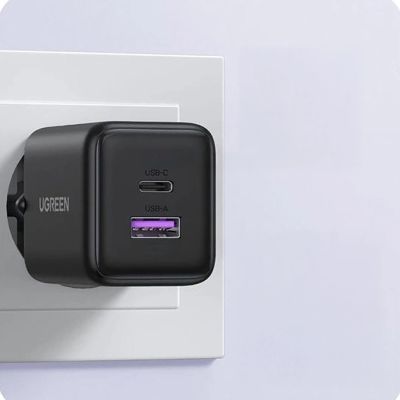 3. Ugreen Nexode N Series X516 30W GaN Wall Charger 1x USB-A 1x USB-C - Gray