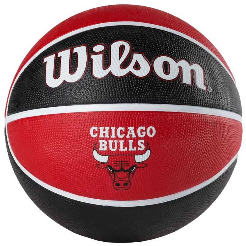 4. Wilson NBA Team Chicago Bulls Ball WTB1300XBCHI