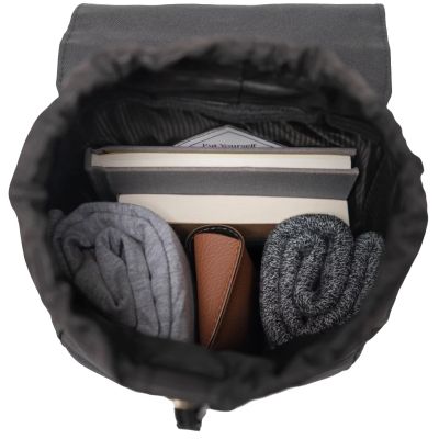 4. Herschel Retreat Sling Bag 11399-00001 Black One size