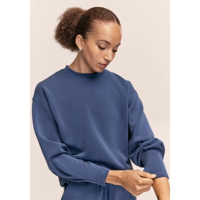 3. CASALL Women's Peachy Crew Neck Sweatshirt, Navy Blue