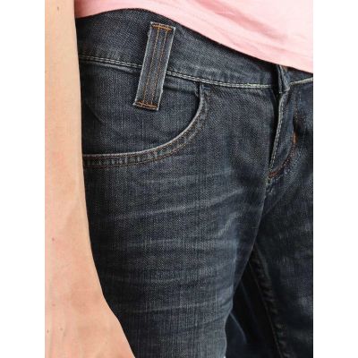 4. Lee Leola L335BBJD