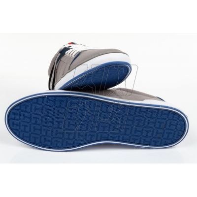 4. Tommy Hilfiger M FM0FM00596039 sneakers